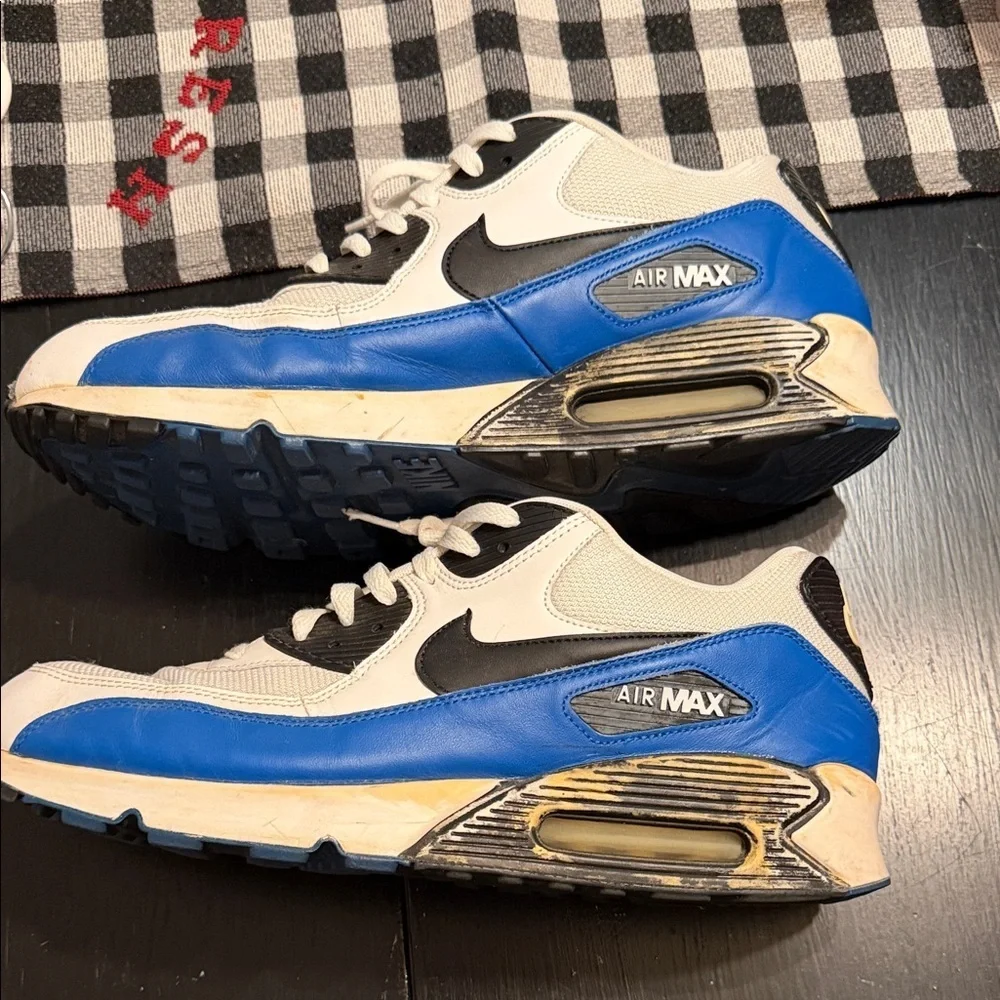 2014 Nike Air Max 90 White and Black Sneakers with Blue Accents